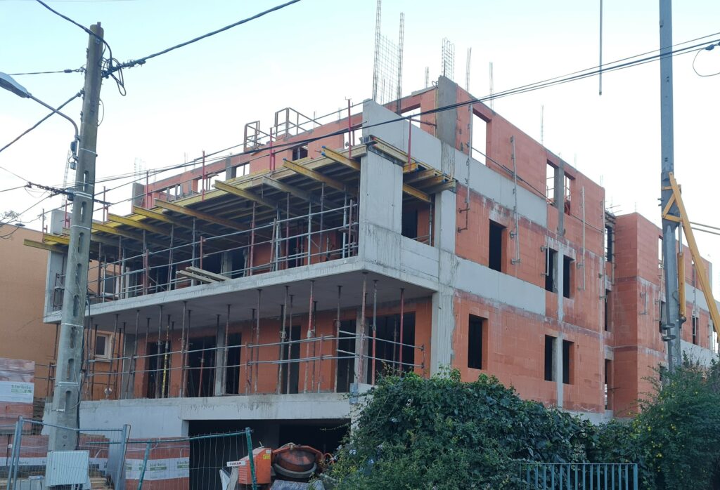 mxconstruction-maison-villa-maconnerie-macon-renovation-piscine-66-villelongue-dels-monts-pyrénées-orientales